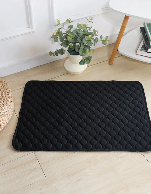 Load image into Gallery viewer, Dog Urine Pads Washable Reusable anti Slip Pet Pee Pad Puppy Training Pad Pet Bed for Car Seat Cover Pet Supplies
